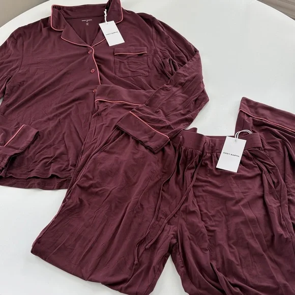 Cozy Earth Bamboo Stretch-Knit classic Pajama Set - Picture 1 of 6